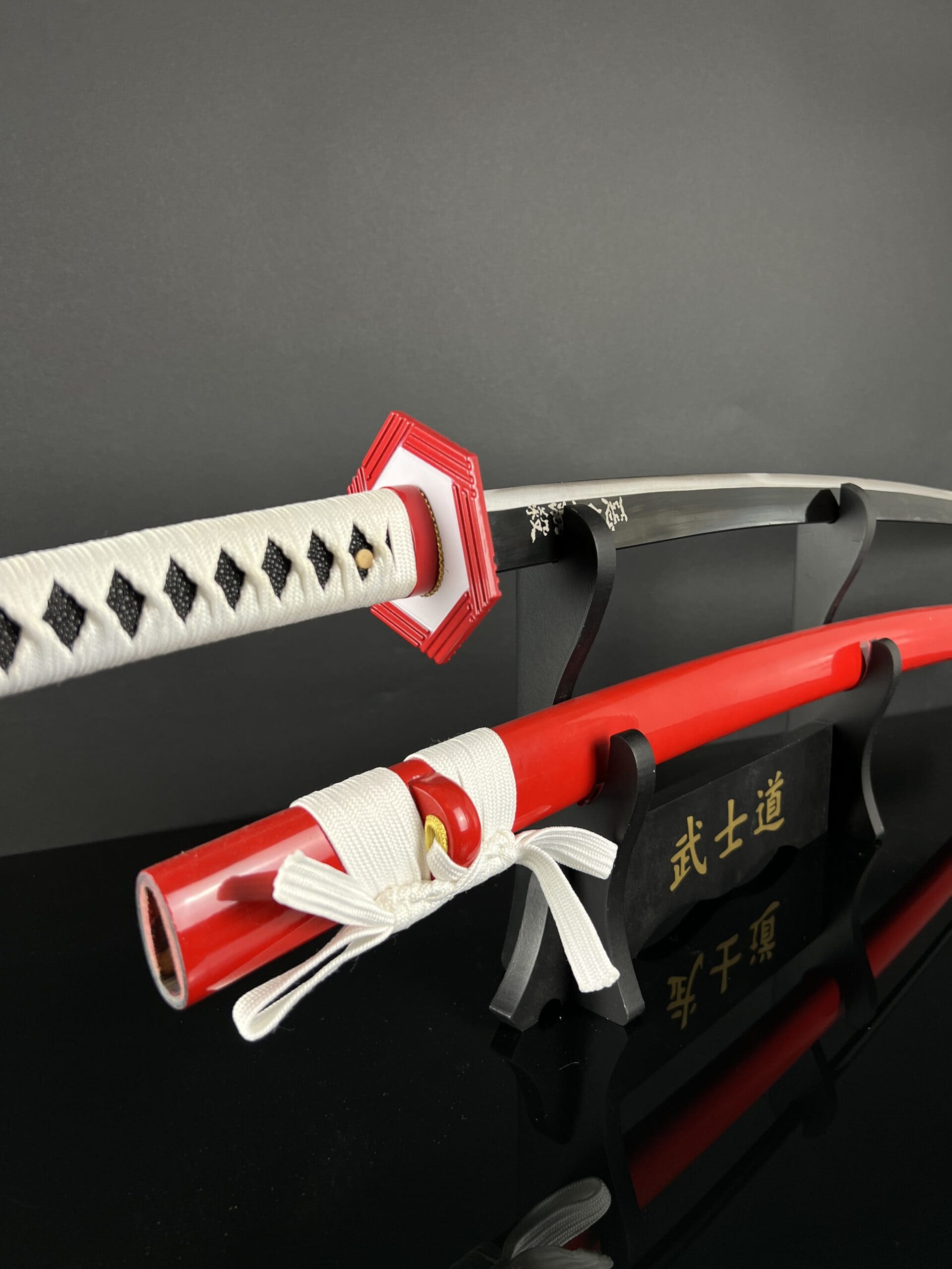 Katana Giyu Tomioka – Demon Slayer - vue 2