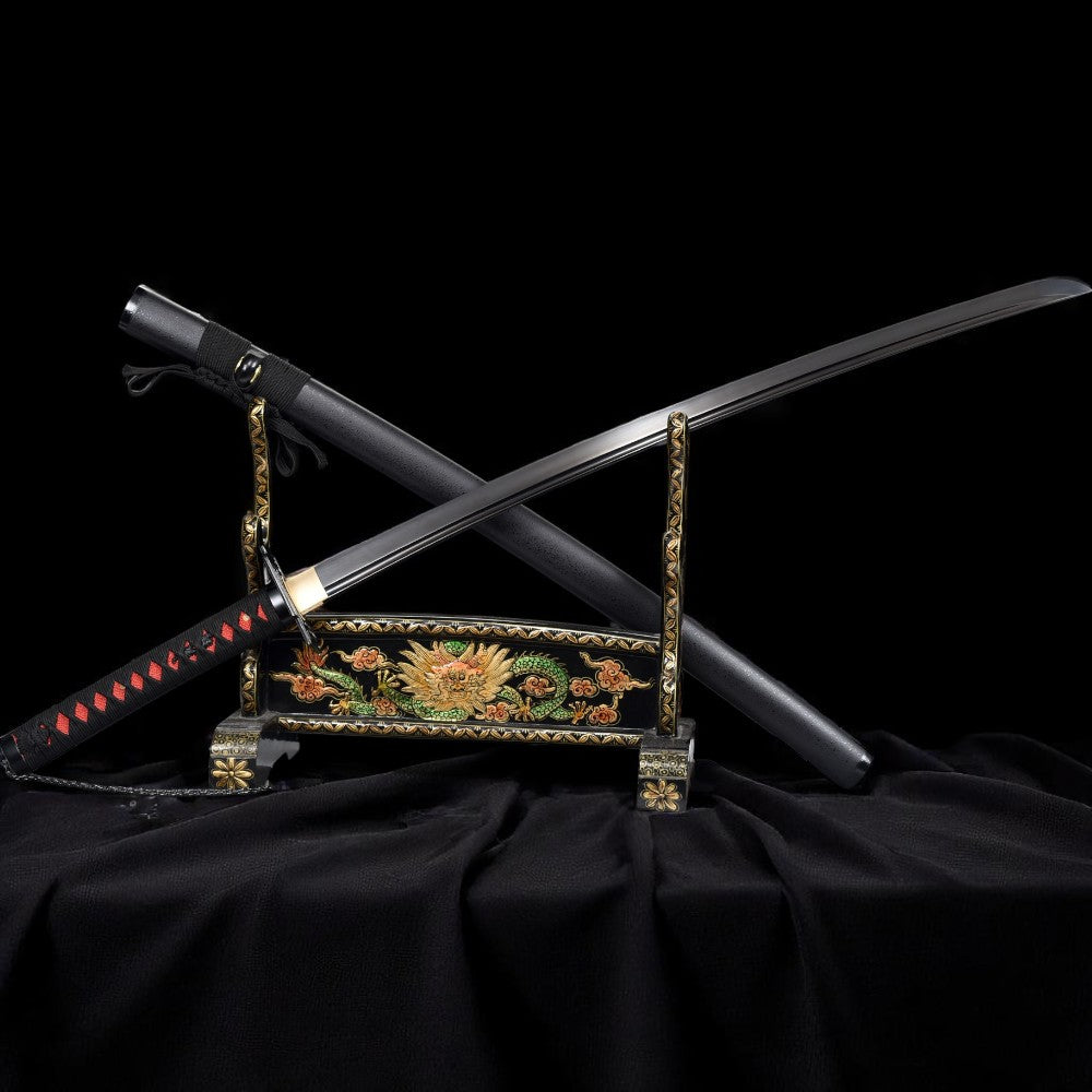Katana Ichigo Bankai – Bleach - vue d'ensemble sur fond noir