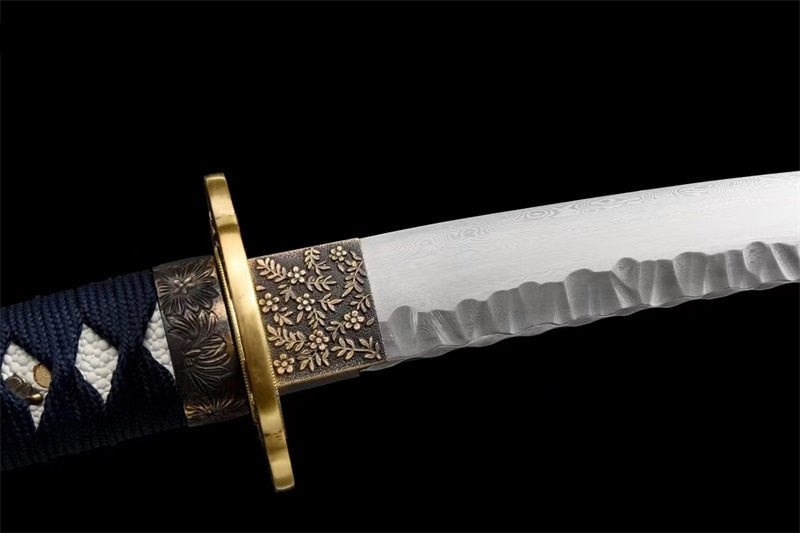 Détail du hamon sur la lame du tanto Awara