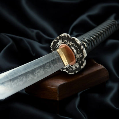Katana Hiroshima – Damas - détail de la lame en acier damas