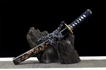 Tsuba artisanale du tanto Awara en acier Damas Cabossé